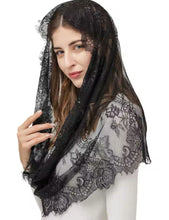 Load image into Gallery viewer, Charlie the Catholic - Chapel Veils / Mantilla for Church Women